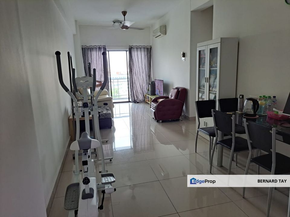 Partially Furnished Apartment 4 Rooms Condo Park 51 Residency Sungai Way Petaling Jaya For Sale, Selangor, Petaling Jaya
