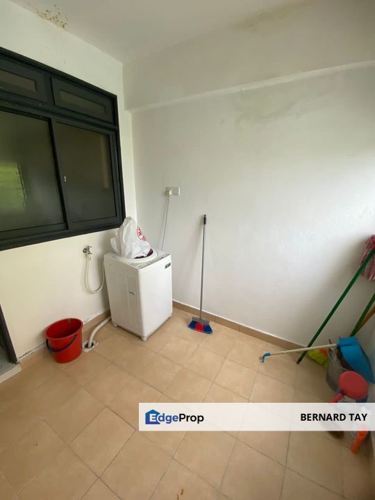 Freehold Apartment 3 rooms Condo Main Place Residence USJ 21 Subang Jaya For Sale, Selangor, USJ