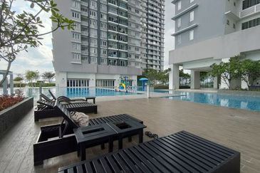 Aurora Residence @ Lake Side City