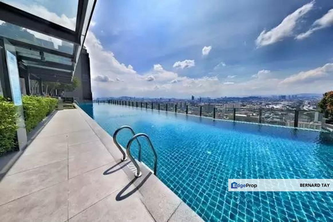 Fully Furnished Apartment 2 rooms Condo LRT Icon Residenz Icon City SS8 Kelana Jaya Petaling Jaya For Sale, Selangor, Petaling Jaya