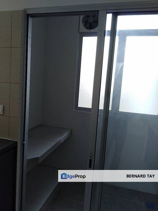 Partially Furnished Apartment 3 Rooms Condo Midfields 2 Salak South Sungai Besi For Sale, Kuala Lumpur, Salak Selatan