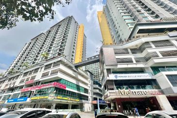 Vista Alam Serviced Apartment