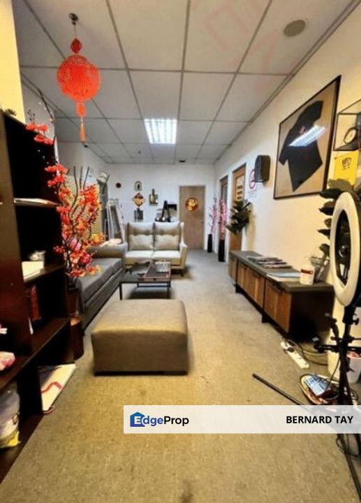 Renovated Partially Furnished Office Space SetiaWalk Pusat Bandar Puchong For Rent, Selangor, Puchong