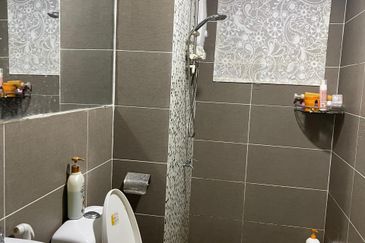 Perdana View Condominium