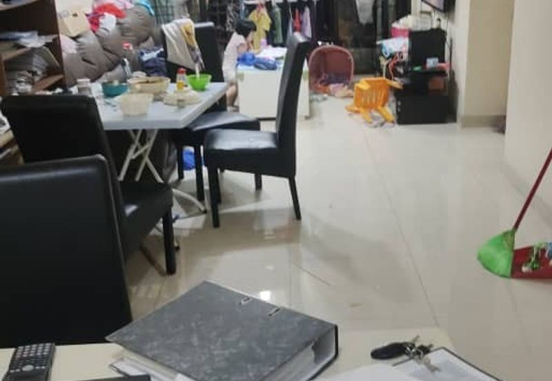 Rivercity Condominium