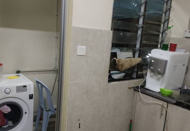 Rivercity Condominium