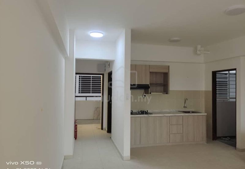 Freehold 3 Rooms Apartment Pangsapuri Selangorku Baiduri Jaya Semenyih For Sale
