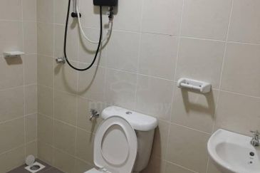 Freehold 3 Rooms Apartment Pangsapuri Selangorku Baiduri Jaya Semenyih For Sale