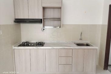 Freehold 3 Rooms Apartment Pangsapuri Selangorku Baiduri Jaya Semenyih For Sale