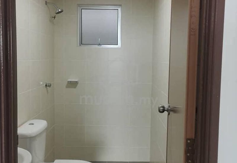 Freehold 3 Rooms Apartment Pangsapuri Selangorku Baiduri Jaya Semenyih For Sale