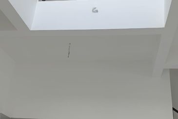 Freehold Double Storey Terrace House Endlot Queensbury Mahkota Hills Bandar Tasik Senangin Lenggeng For Sale