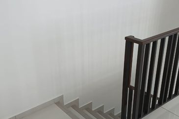 Freehold Double Storey Terrace House Endlot Queensbury Mahkota Hills Bandar Tasik Senangin Lenggeng For Sale