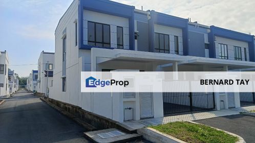 Freehold Double Storey Terrace House Endlot Queensbury Mahkota Hills Bandar Tasik Senangin Lenggeng For Sale, Negeri Sembilan, Lenggeng
