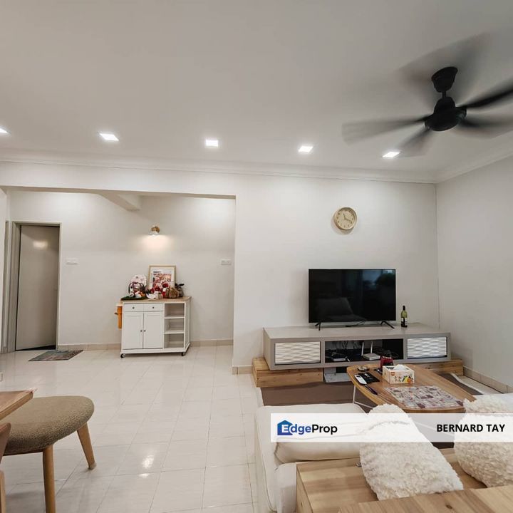 Freehold Renovated 3 Rooms Condo Paradesa Rustica Bandar Sri Damansara For Sale, Selangor, Bandar Sri Damansara