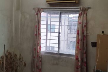 Freehold Apartment Puchong Utama Court 1 Bandar Bukit Puchong For Sale