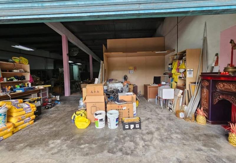 Freehold Corner Lot Single Storey Shop Factory Warehouse Taman Jaya Semenyih For Sale