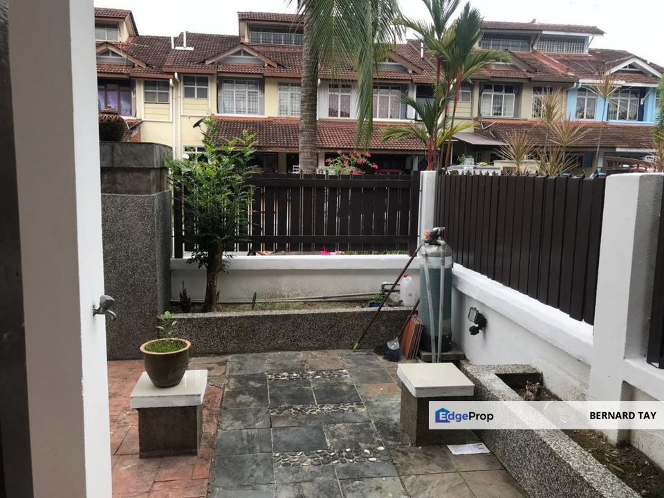 Freehold Renovated Double Storey Semi D Bandar Seri Putra Bangi Kajang For Sale, Selangor, Bangi