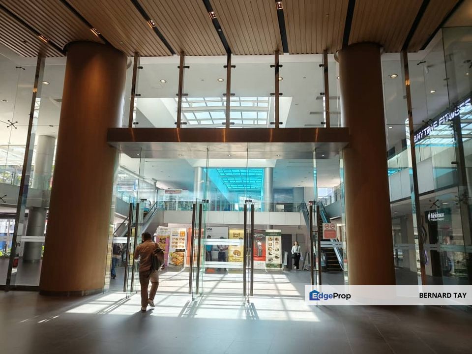 Renovated Furnished Office Space LRT Menara UOA Bangsar Kuala Lumpur For Sale, Kuala Lumpur, Bangsar