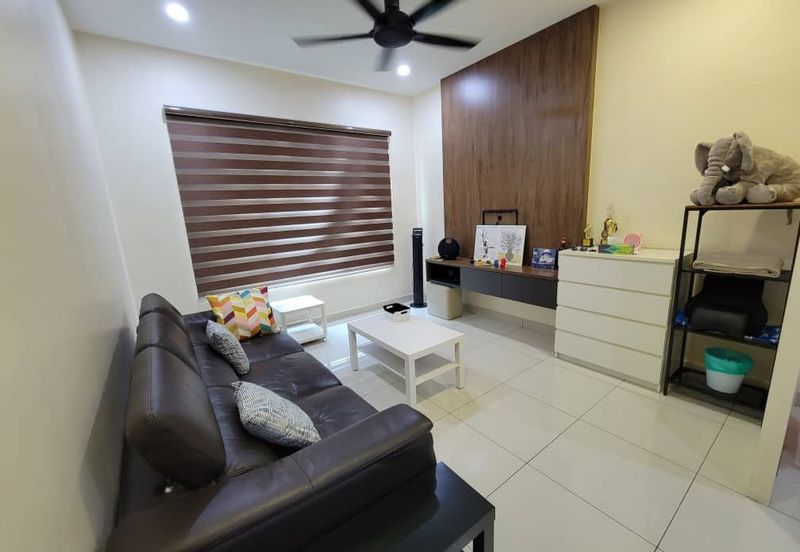 La Thea Residences @ 16 Sierra