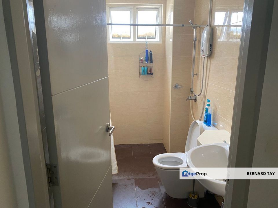 Freehold 3 Rooms Condo LRT Hijauan Saujana Subang Jaya Shah Alam For Sale, Selangor, Saujana 