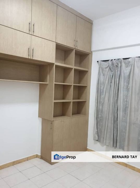 Partially Furnished 3 Rooms Condo LRT Jalil Damai Apartments Bukit Jalil For Rent, Kuala Lumpur, Bukit Jalil