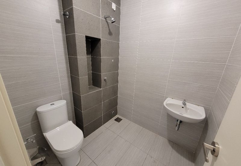 Monet Springtime @ Sunsuria City