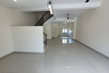 Monet Springtime @ Sunsuria City