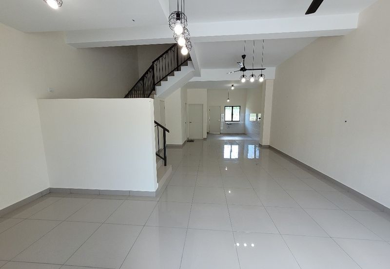 Monet Springtime @ Sunsuria City