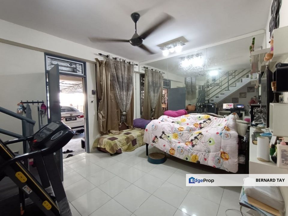 Freehold Renovated Double Storey Terrace House Taman Salak Perdana Sepang For Sale, Selangor, Sepang