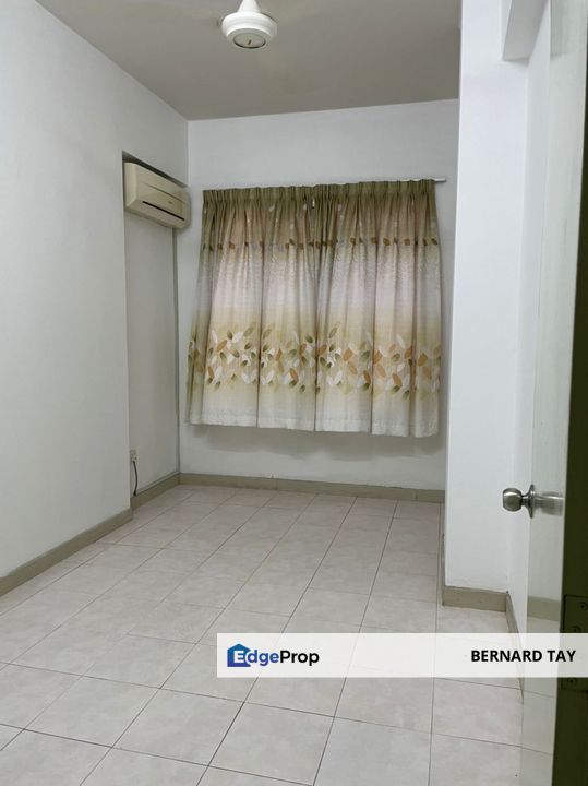 Freehold 3 Rooms Condo Impian Heights Bandar Puchong Jaya For Sale, Selangor, Puchong