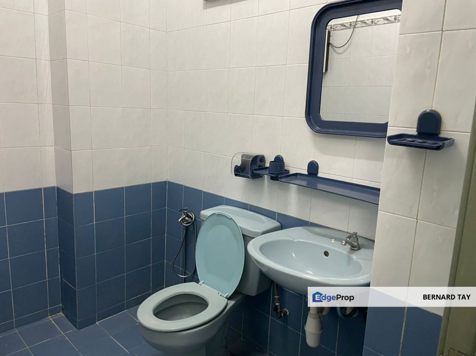 Freehold 3 Rooms Condo Impian Heights Bandar Puchong Jaya For Sale, Selangor, Puchong