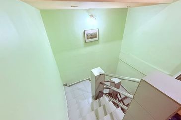 Bandar Tun Hussein Onn