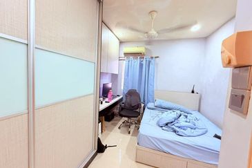 Bandar Tun Hussein Onn