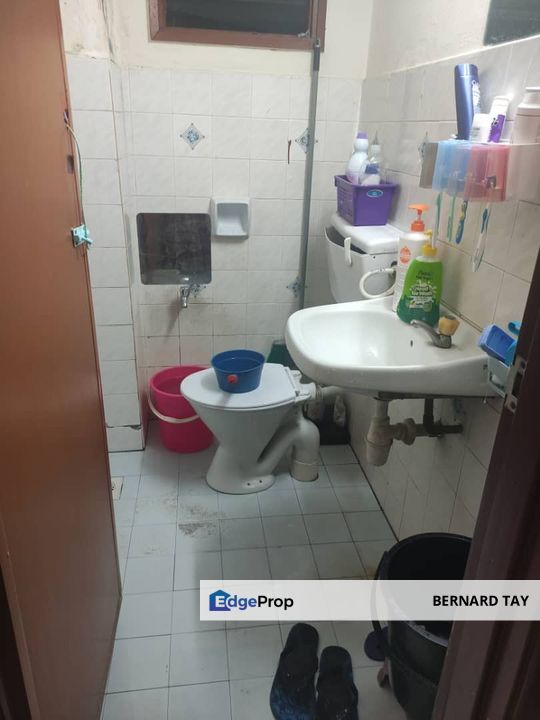 Freehold Apartment 3 Rooms LRT Subang Perdana Goodyear Court 9 USJ Subang Jaya For Sale, Selangor, USJ