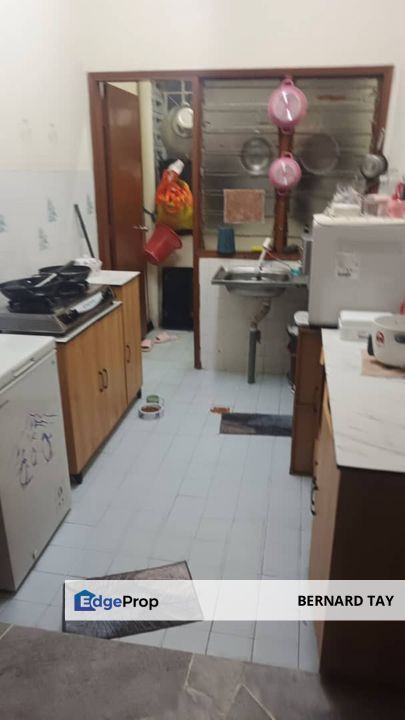 Freehold Apartment 3 Rooms LRT Subang Perdana Goodyear Court 9 USJ Subang Jaya For Sale, Selangor, USJ