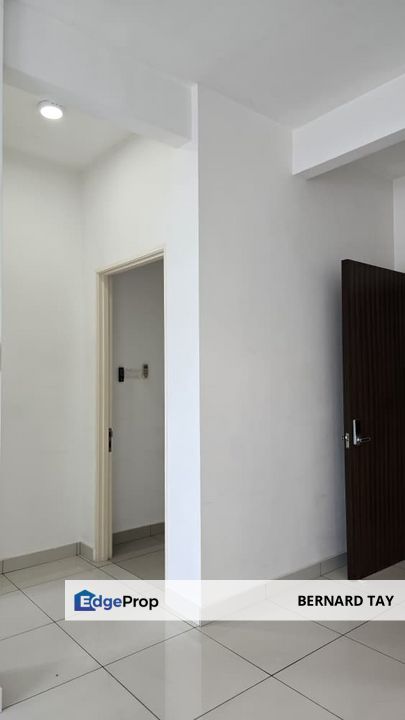 Partially Furnished 3 Rooms Condo MRT La Thea Residences 16 Sierra Puchong South For Rent, Selangor, Puchong South