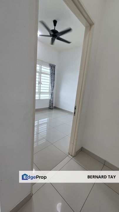 Partially Furnished 3 Rooms Condo MRT La Thea Residences 16 Sierra Puchong South For Rent, Selangor, Puchong South