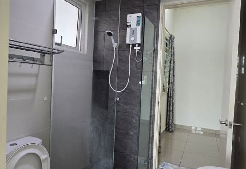 La Thea Residences @ 16 Sierra