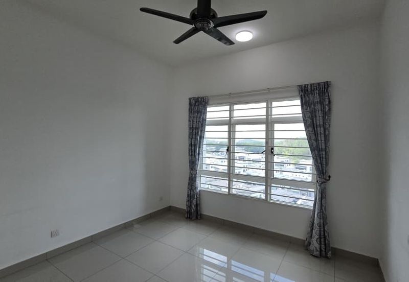 La Thea Residences @ 16 Sierra