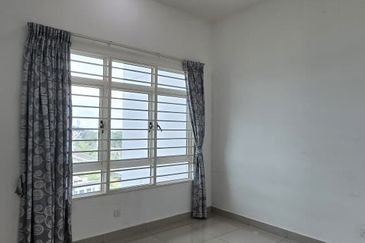 La Thea Residences @ 16 Sierra