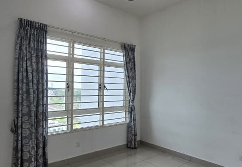 La Thea Residences @ 16 Sierra