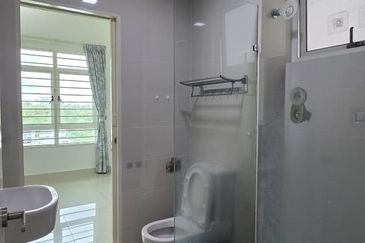 La Thea Residences @ 16 Sierra