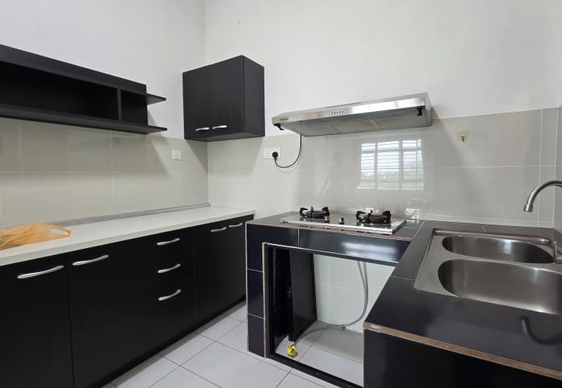 La Thea Residences @ 16 Sierra