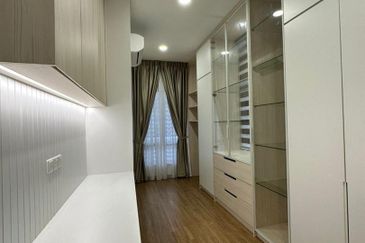 Freehold Corner Lot Double Storey Terrace House Garland Residence Rawang For Sale