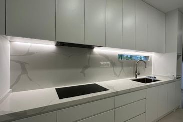 Freehold Corner Lot Double Storey Terrace House Garland Residence Rawang For Sale