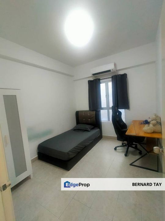 Freehold Condo 4 Rooms LRT D'Aman Ria Ara Damansara Petaling Jaya For Sale, Selangor, Ara Damansara