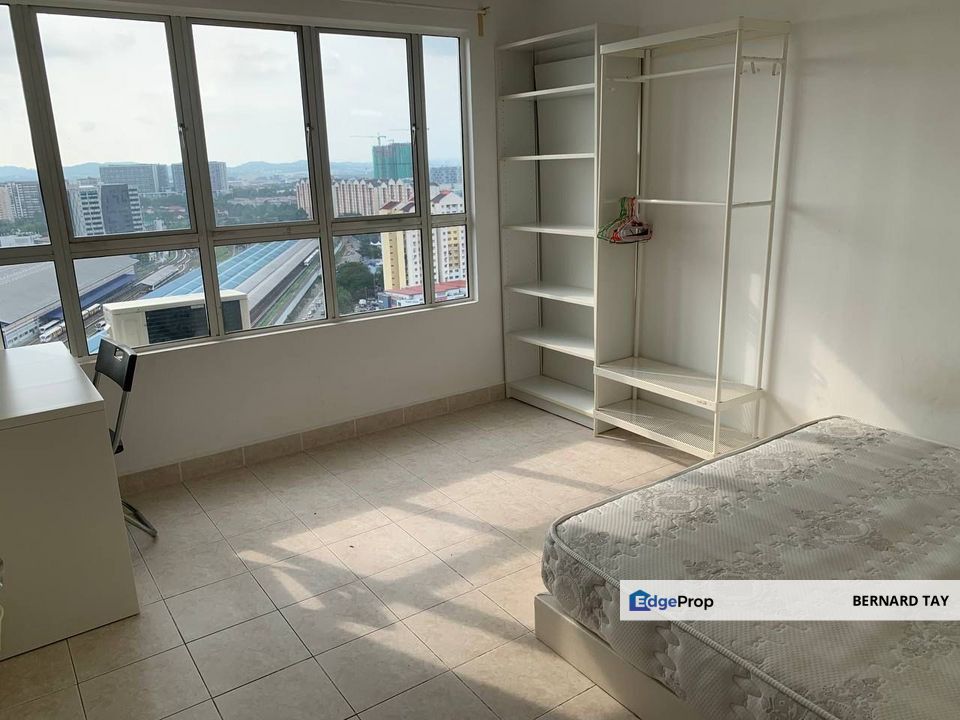 Freehold Condo 4 Rooms LRT D'Aman Ria Ara Damansara Petaling Jaya For Sale, Selangor, Ara Damansara