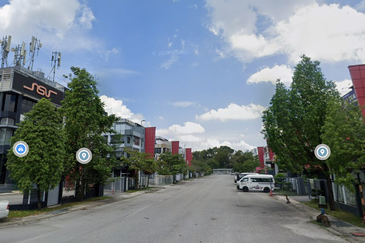 3 Storey Semi-D Factory Warehouse Jelutong Prime Bukit Jelutong Shah Alam For Rent