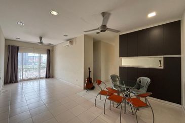 1 Petaling Residences and Commerz