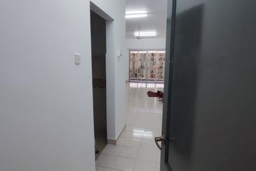 Puteri Bayu Apartment